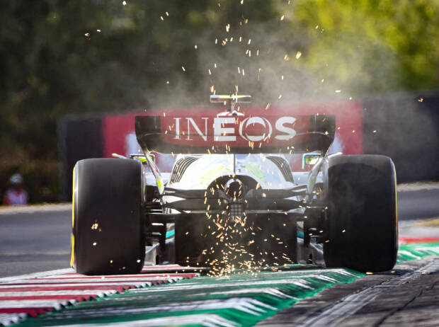 Lewis Hamilton (MErcedes W13) im Qualifying zum Formel-1-Rennen in Ungarn 2022