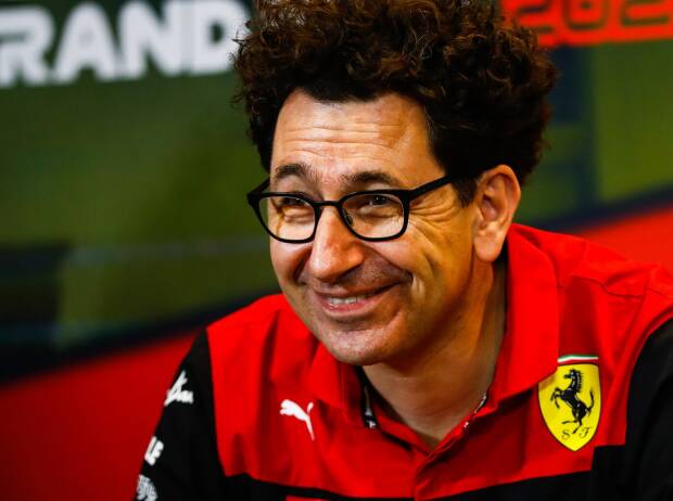 Ferrari-Teamchef Mattia Binotto bei einer Formel-1-Pressekonferenz Ferrari-Teamchef Mattia Binotto bei einer Formel-1-Pressekonferenz