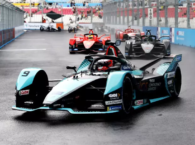 Foto zur News: Wie schnell ist ein Formel-1-Auto? Motorsport-Topspeeds im Vergleich!