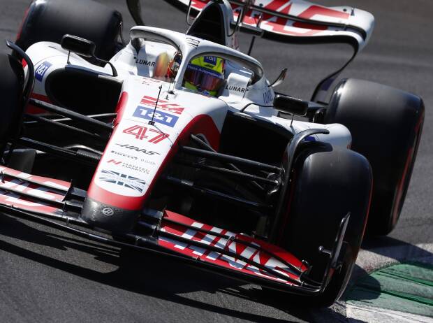 Mick Schumacher im Haas VF-22 beim Formel-1-Training in Monza 2022