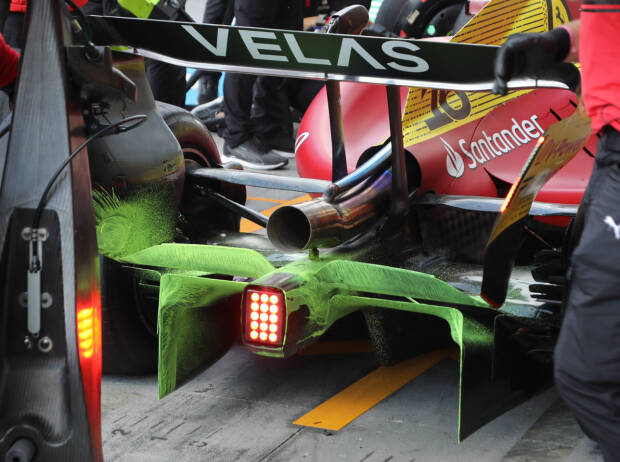 Bar wing with flow vis paint on a Ferrari at Monza