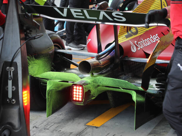 Bar wing with flow vis paint on a Ferrari at Monza Bar wing with flow vis paint on a Ferrari at Monza
