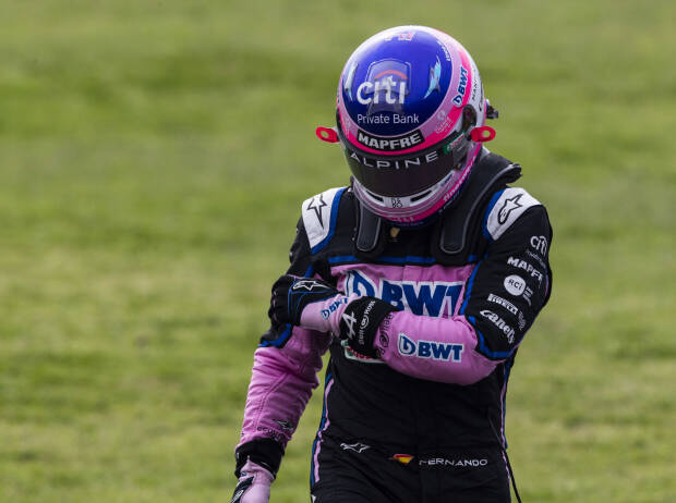 Fernando Alonso (Alpine) scheidet beim Formel-1-Rennen in Mexiko vorzeitig aus