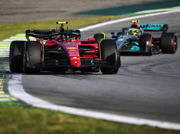 Carlos Sainz, Lewis Hamilton Carlos Sainz, Lewis Hamilton