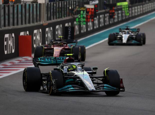 Lewis Hamilton, Carlos Sainz, George Russell Lewis Hamilton, Carlos Sainz, George Russell