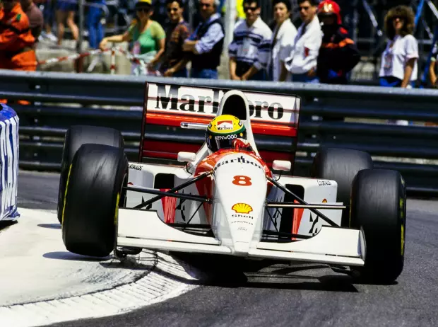 Foto zur News: Ayrton Sennas Formel-1-Autos: McLaren MP4/4, Lotus 97T und mehr