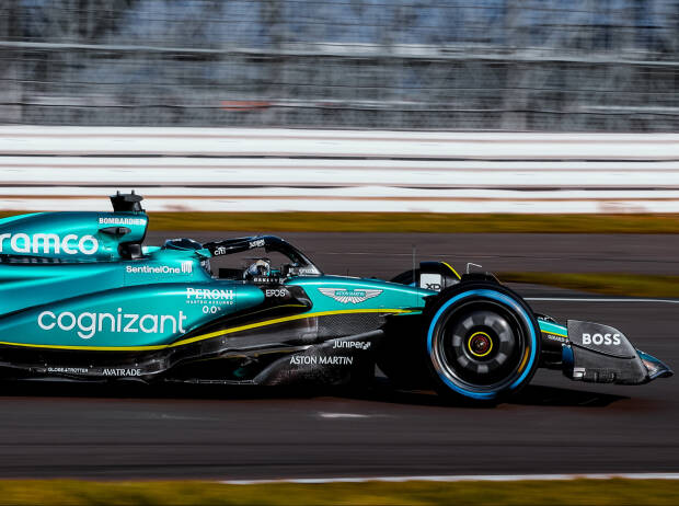 Lance Stroll (Aston MArtin AMR23) beim Shakedown in Silverstone