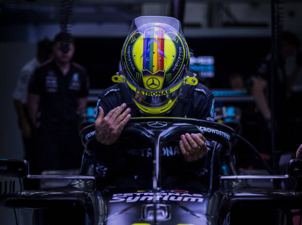 Lewis Hamilton (Mercedes) beim Training zum Formel-1-Rennen in Bahrain 2023