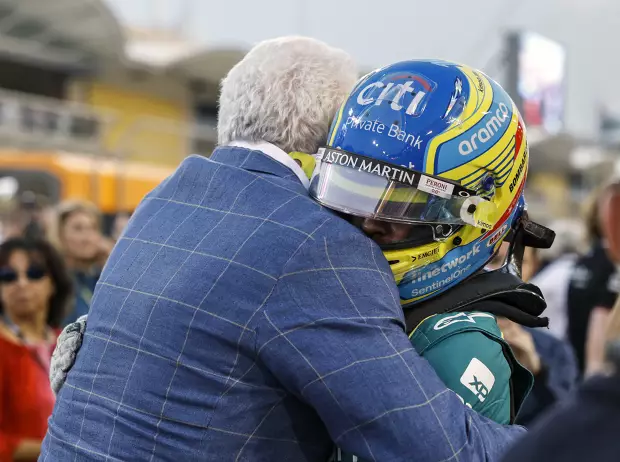 Foto zur News: Fernando Alonso: Lawrence Stroll "echter Anführer" wie Flavio Briatore