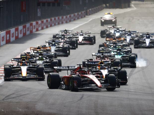 Start zum Formel-1-Rennen 2023 in Baku in Aserbaidschan
