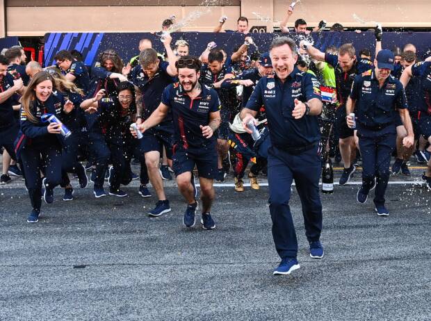 Max Verstappen, Christian Horner, Adrian Newey