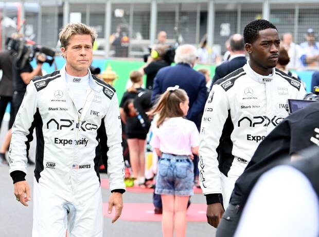 Brad Pitt und Damson Idris bei den Dreharbeiten zum neuen Formel-1-Film Brad Pitt und Damson Idris bei den Dreharbeiten zum neuen Formel-1-Film