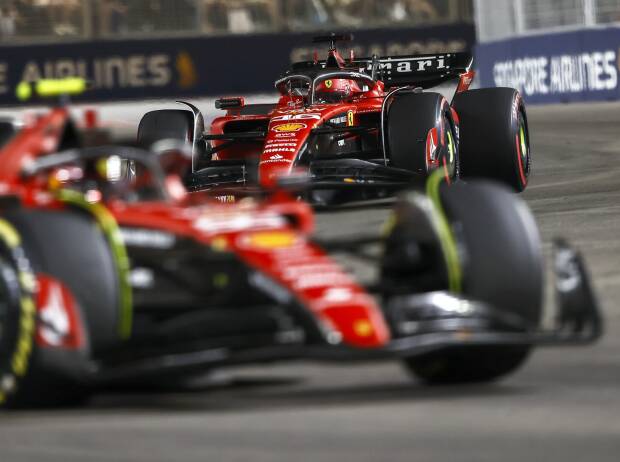 Carlos Sainz vor Charles Leclerc Carlos Sainz vor Charles Leclerc