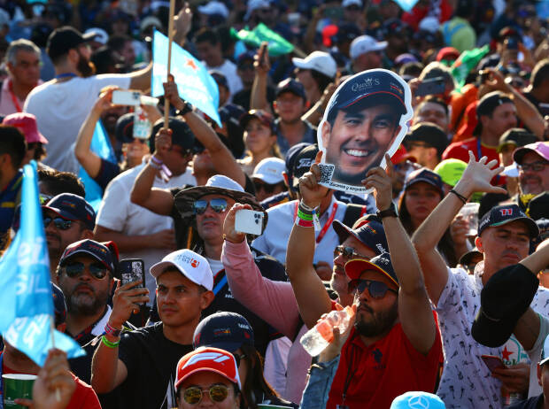 Fans von Sergio Perez beim GP Mexiko in Mexiko-Stadt