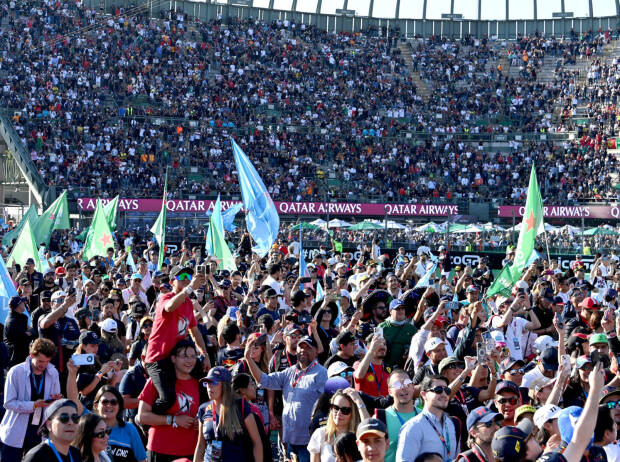 Foto zur News: Mexikos "Racepect"-Kampagne gegen giftiges Verhalten mancher Formel-1-Fans