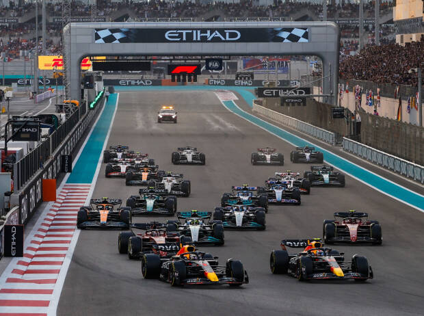 Start zum Abu-Dhabi-Grand-Prix 2022 Start zum Abu-Dhabi-Grand-Prix 2022