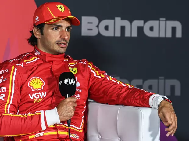 Foto zur News: Ferrari ist "mehr als zufrieden" mit aggressivem Carlos Sainz