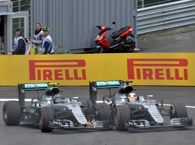 Foto zur News: Rosberg verrät über Hamilton-Crash: "Musste 360.000 Pfund zahlen"