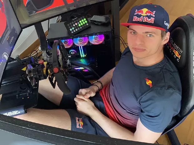 Foto zur News: "Die haben alles schon erlebt": Toto Wolff hält Simracing für sinnvoll