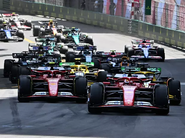 Foto zur News: Ferrari im WM-Kampf angekommen? Vasseur: "Müssen jetzt dranbleiben"