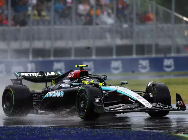 Foto zur News: Lewis Hamilton: Schwarzer Ferrari keine Bedingung bei Teamwechsel
