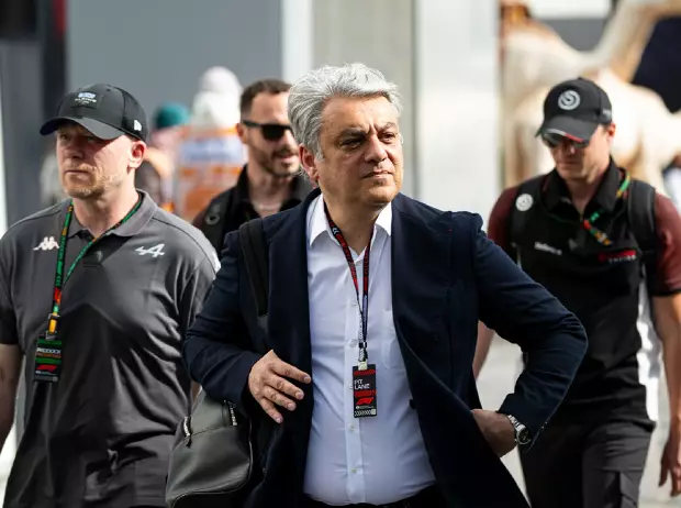 Foto zur News: Alpine: Verzicht auf Renault-Motoren, ab 2026 Formel-1-Kundenteam?