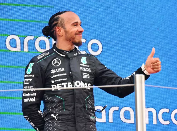 Foto zur News: Hamilton entspannt nach erstem Podium: "Ein paar Zehntel fehlen noch"