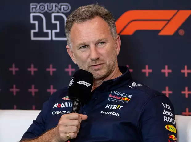 Foto zur News: Trotz Verstappen-"Ja" zu Red Bull: Warum Wolff die Hoffnung nicht aufgibt