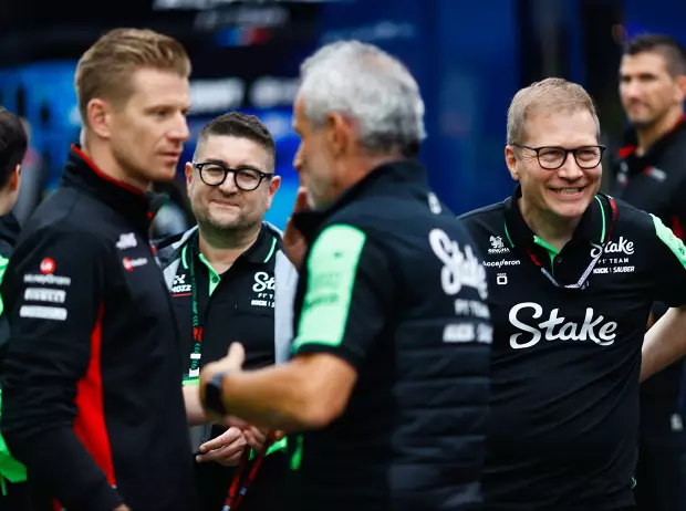 Foto zur News: Andreas Seidl, Mike Krack & Oliver Hoffmann: Was zwickt da bei Audi?