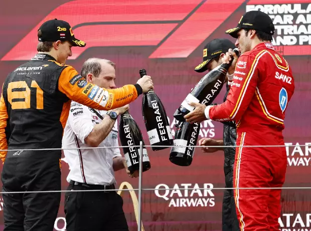 Foto zur News: Wie die Champagner-Dusche zur Tradition auf dem F1-Podium wurde