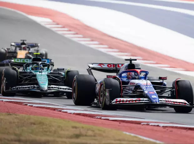 Foto zur News: Alonso knöpft sich Lawson vor: Altmeister will es Rookie "heimzahlen"