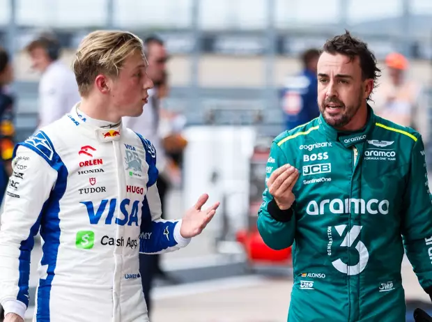 Foto zur News: Alonso knöpft sich Lawson vor: Altmeister will es Rookie "heimzahlen"