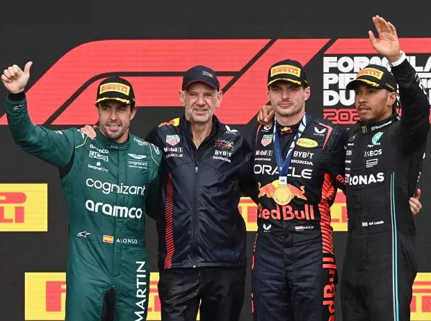 Foto zur News: "Verbitterter" Alonso: Verstappen "auf einem Niveau, das wir nicht erreichen"