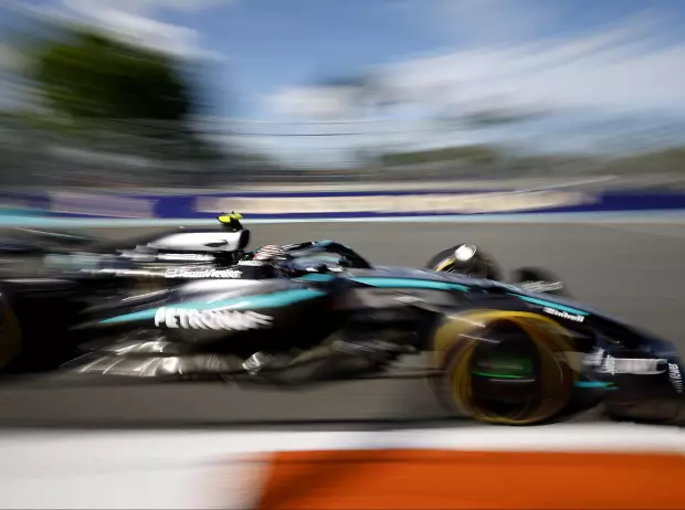 Foto zur News: "Der Kleine!" Antonellis Pole verblüfft Wolff: Mercedes' Mut wird belohnt