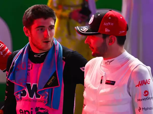 Foto zur News: Ocon übt Kritik: Wie Alpine mit Doohan umgegangen ist, ist "nicht normal"