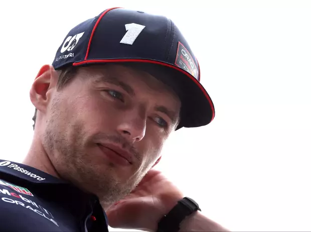 Foto zur News: Verstappen: Entschuldigung "war nicht schwer" - Russell "will es mal glauben"