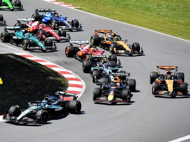 Foto zur News: Alonso: Wenn McLaren keinen Fehler macht, hat Verstappen keine Chance