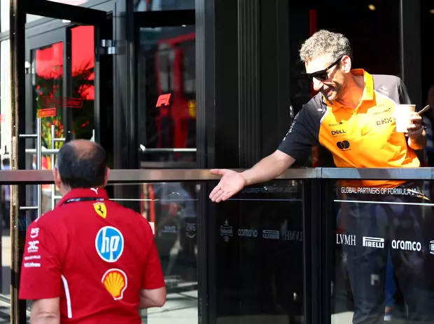 Foto zur News: Ferrari-Teamchef Vasseur: McLaren noch abzufangen, das wird richtig schwierig