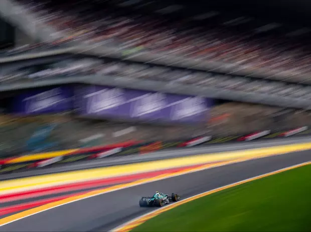 Foto zur News: Aston Martin am Ende: Regen-Set-up laut Alonso "keine Ausrede" für Q1-Aus