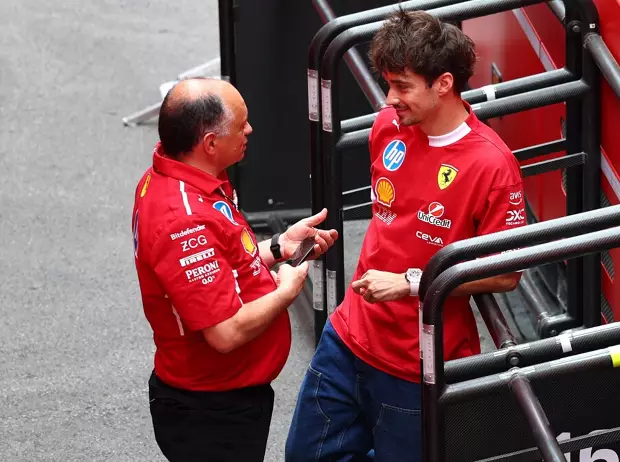 Foto zur News: Das sagen Hamilton und Leclerc zur Vasseur-Verlängerung bei Ferrari