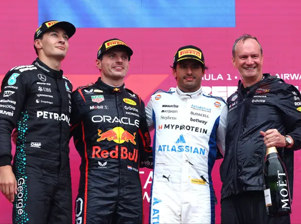 Foto zur News: Mercedes-Teamchef Wolff macht Williams nach Baku-Podium ein freches Geschenk