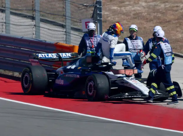 Foto zur News: Strafpunkte plus Grid-Strafe für Sainz nach Austin-Crash mit Antonelli