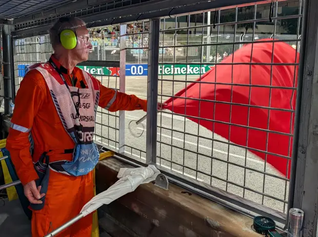 Foto zur News: Ein Tag als Sportwart der Formel 1: Die freiwillige Lebensader des Motorsports