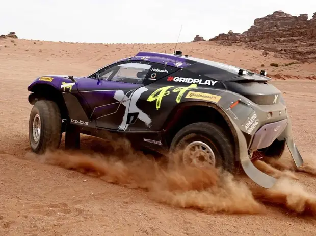 Foto zur News: Lewis Hamilton kontert Ablenkungs-Kritik bei Ferrari