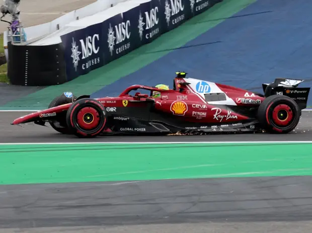 Foto zur News: Charles Leclerc knallhart: Keine Zeit, um Lewis Hamilton zu helfen, aber ...