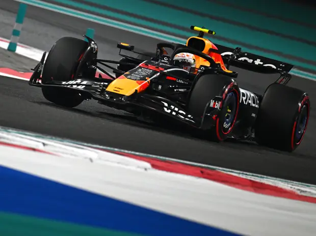 Foto zur News: Yuki Tsunoda erklärt: Windschattenhilfe für Verstappen war nicht einfach