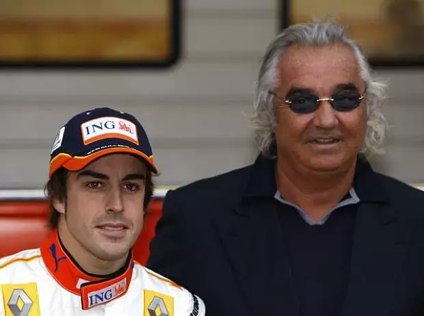 Foto zur News: Formel-1-Countdown 2010: Renault