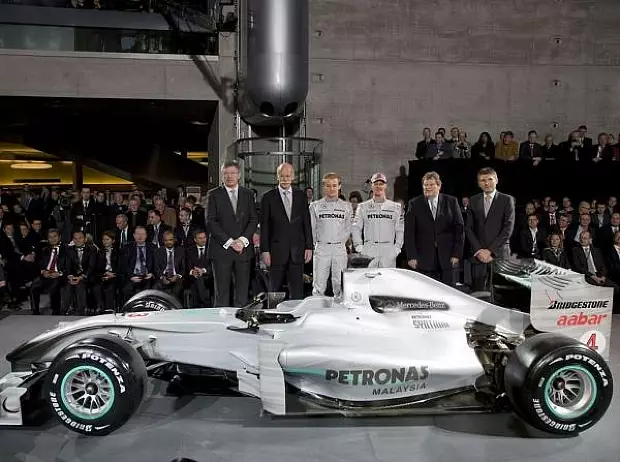 Foto zur News: Formel-1-Countdown 2010: Mercedes