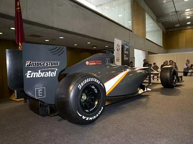 Foto zur News: Formel-1-Countdown 2010: HRT