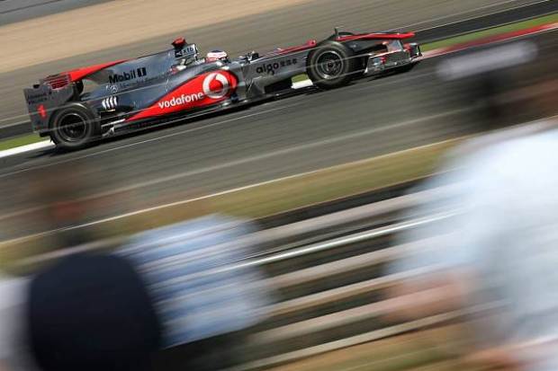 Foto zur News: Silverstone: Nur Alonso auf Red-Bull-Niveau